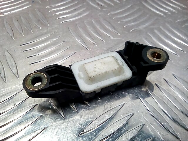 Датчик AIR BAG (подушек безопасности) MERCEDES-BENZ C-Class C-klasse W203 2000-2007