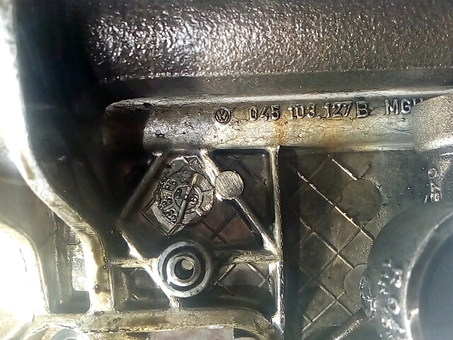 Насос масляный AUDI A2 2000-2007