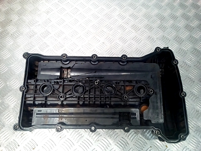 Крышка головки блока (клапанная) KIA Carens 2006-2012