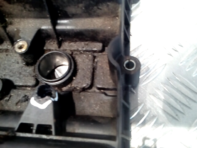 Крышка головки блока (клапанная) KIA Carens 2006-2012