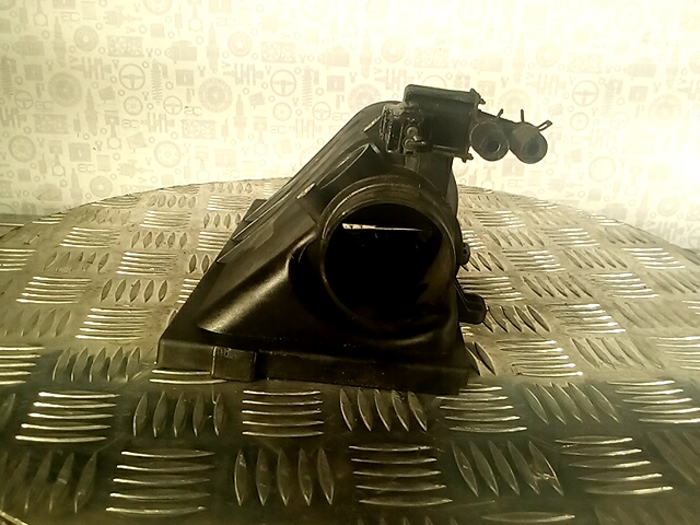 Кожух SUZUKI Swift 2004-2010