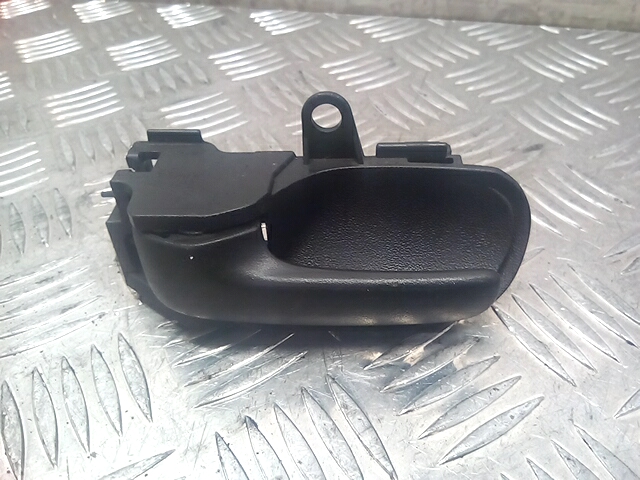 Ручка дверная передняя внутренняя правая TOYOTA Yaris 1999-2005