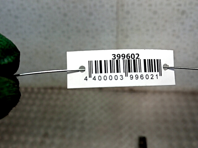 Кронштейн заднего бампера левый правый VOLKSWAGEN Touareg 2002-2010