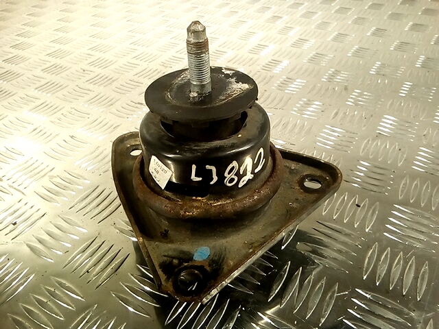 Подушка (опора) крепления двигателя Kia Ceed 1 (ED) (2006-2012)