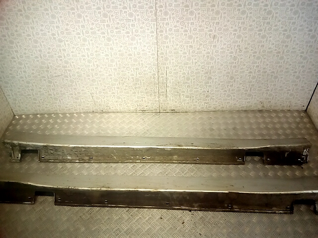 Накладка декоративная на порог левая BMW 5-Series (E60/E61) (2003-2010)