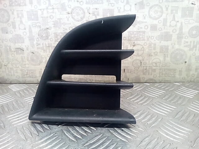 Решетка в бампер SKODA Octavia A5 1Z- 2004-2013