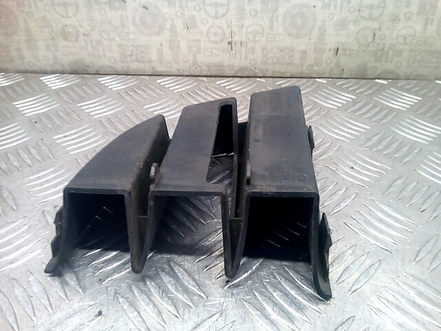 Решетка в бампер SKODA Octavia A5 1Z- 2004-2013