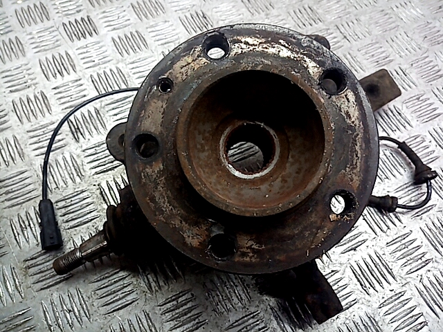 Ступица передняя левая OPEL Movano B 2010-н.в.