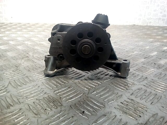 Насос масляный SKODA Octavia A5 1Z- 2004-2013