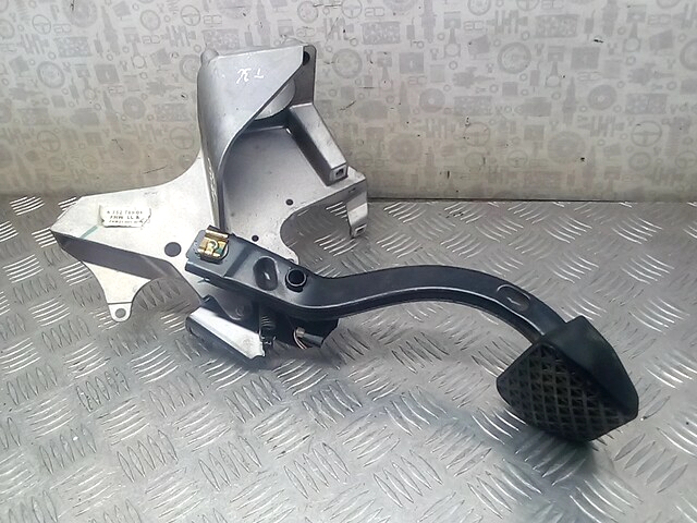 Педаль тормоза BMW X5 E53 1999-2006