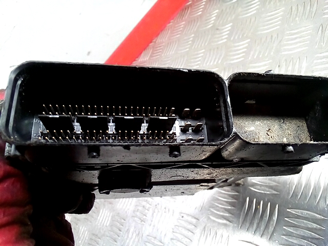 Блок управления двигателя (ЭБУ) KIA Cee'd I 2006-2012