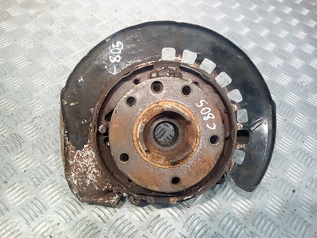 Ступица (кулак цапфа) задняя правая Volkswagen Touareg 1 (2002-2010)