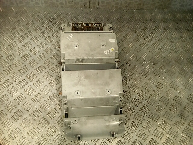 Плафон салонный (салона фонарь) VOLKSWAGEN Touran 2003-2010