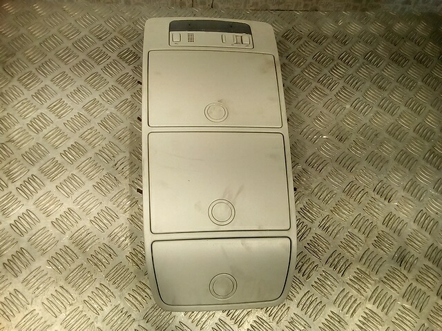 Плафон салонный (салона фонарь) VOLKSWAGEN Touran 2003-2010