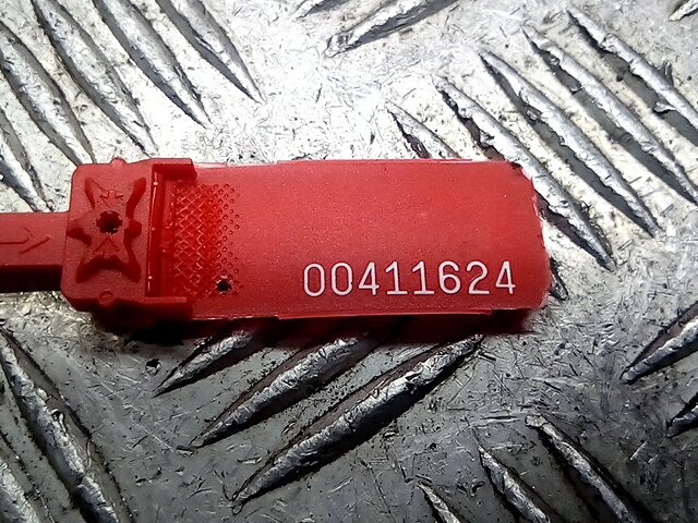 Лючок бензобака HONDA Stream 2000-2006