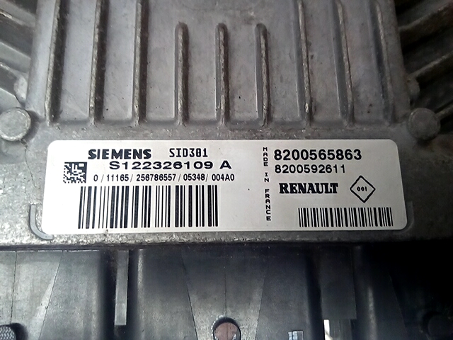 Блок управления двигателя (ЭБУ) RENAULT Megane II 2002-2009