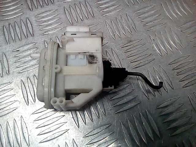 Активатор замка двери VOLKSWAGEN Passat B4 1993-1997