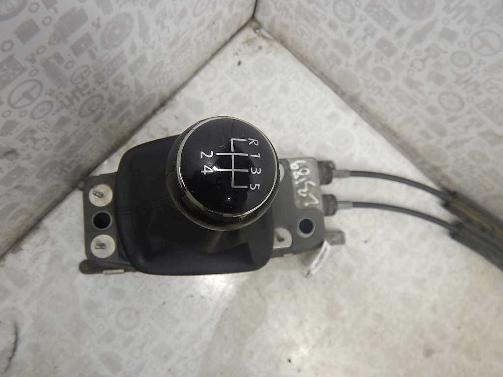 Кулиса (селектор) АКПП/МКПП в салоне VOLKSWAGEN Golf V 2003-2009