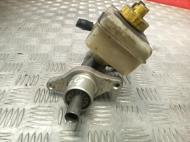 Цилиндр тормозной главный SKODA Octavia A4 1U- 1997-2010