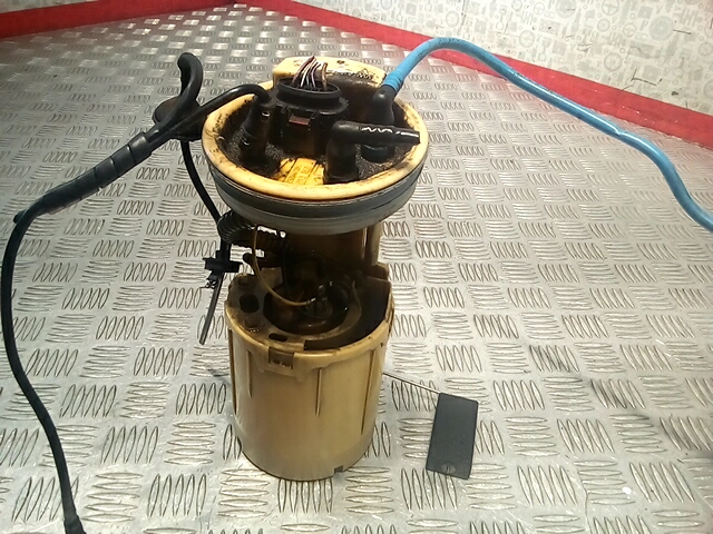 Насос топливный (электрический) VOLKSWAGEN Touran 2003-2010