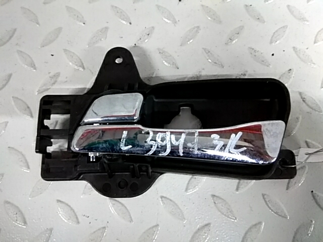 Ручка дверная задняя внутренняя левая HYUNDAI i30 2007-2012