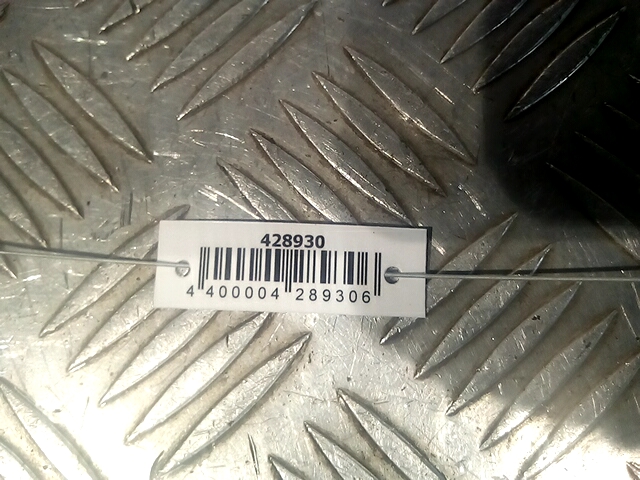 Кронштейн заднего бампера левый правый VOLKSWAGEN Passat B7 2011-2015