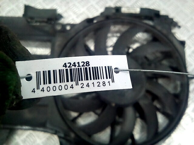 Вентилятор радиатора основного AUDI A4 B6 2001-2005