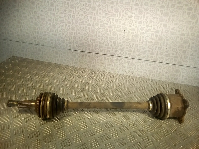 Полуось (привод, приводной вал) задняя левая TOYOTA HiAce V H200 2004-н.в.