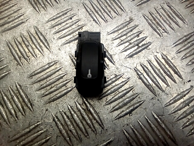 Кнопка центрального замка SAAB 9-5 1997-2010