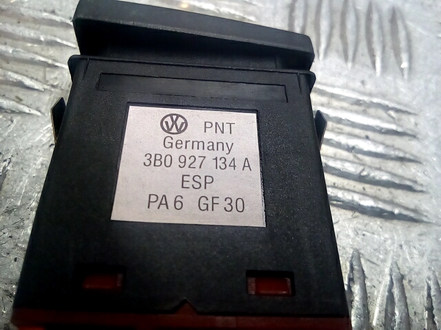 Кнопка антипробуксовочной системы VOLKSWAGEN Passat B5 1997-2005