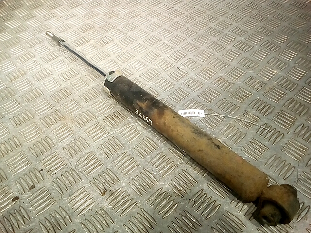 Амортизатор задний левый TOYOTA Auris E150 2006-2012