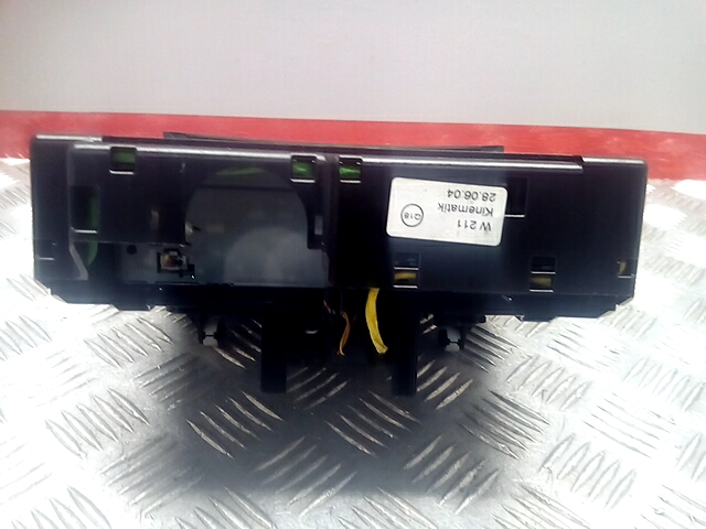 Ченджер компакт дисков MERCEDES-BENZ E-Class W211, S211 2002-2009