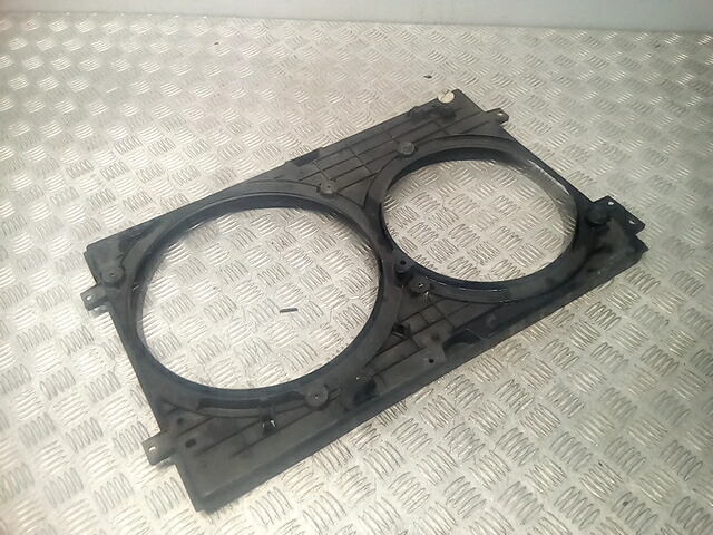 Диффузор (кожух) вентилятора VOLKSWAGEN Bora 1998-2005