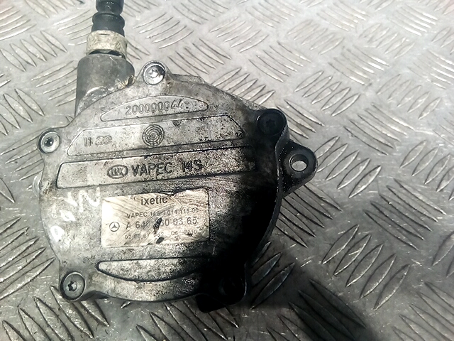 Насос вакуумный Mercedes A-Class (W169) (2004-2012)