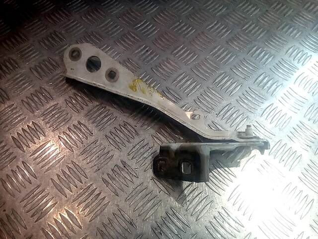 Петля капота левая/правая OPEL Movano B 2010-н.в.