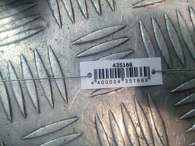 Петля капота левая/правая VOLKSWAGEN Touareg 2002-2010