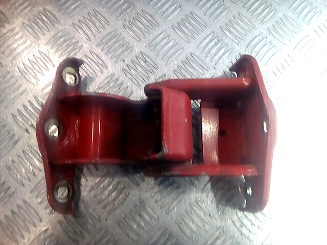 Петля двери распашной Opel Vivaro A (2001-2014)