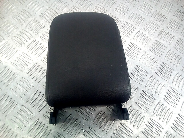 Подлокотник в салон VOLKSWAGEN Passat B7 2011-2015