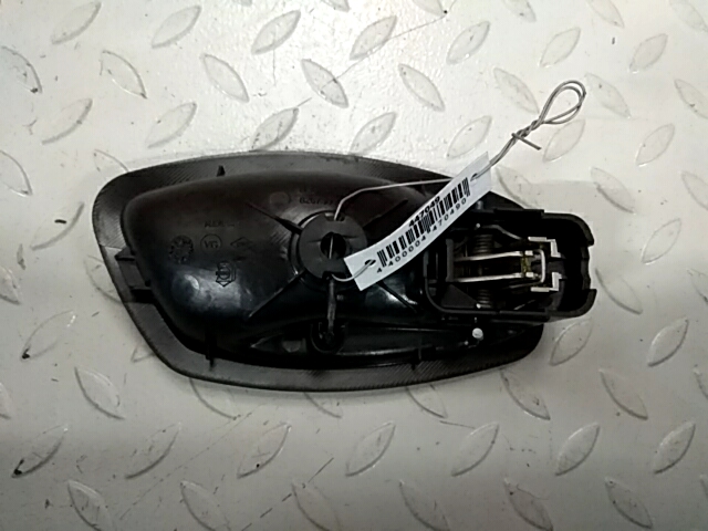 Ручка дверная передняя внутренняя левая RENAULT Megane III 2009-2016