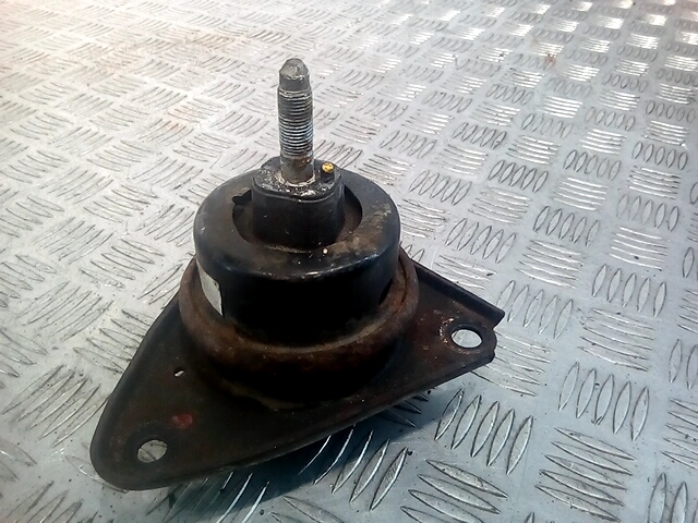 Подушка (опора) крепления двигателя Hyundai i30 1 (2007-2012)