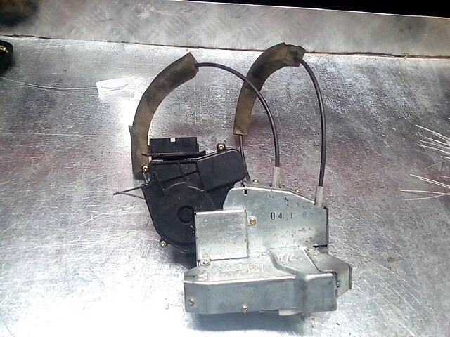 Замок двери передней левой SUBARU Legacy 2003-2009