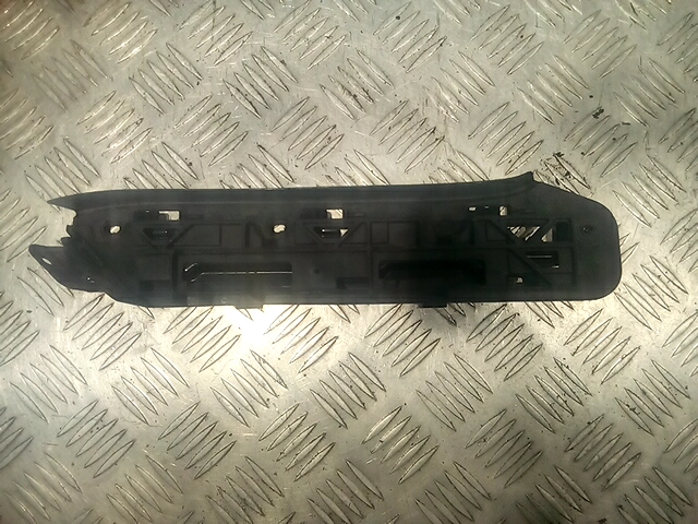 Кронштейн переднего бампера правый VOLKSWAGEN Caddy III 2004-2015