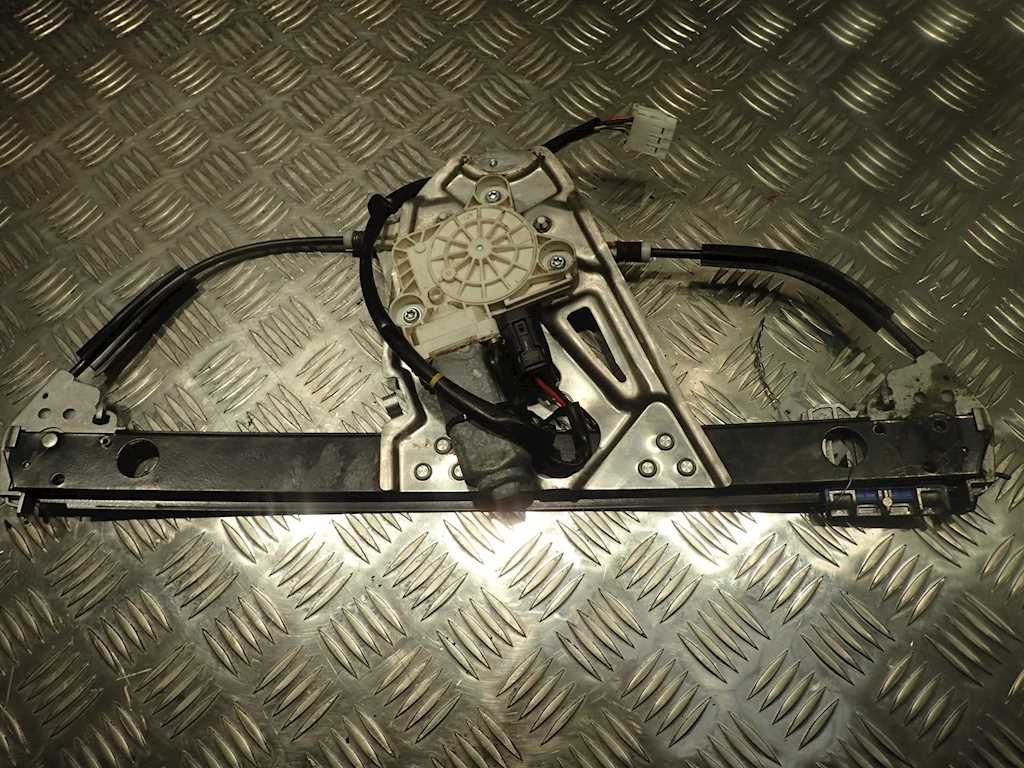 Стеклоподъемник задний левый MERCEDES-BENZ S-Class IV W220 1998-2005