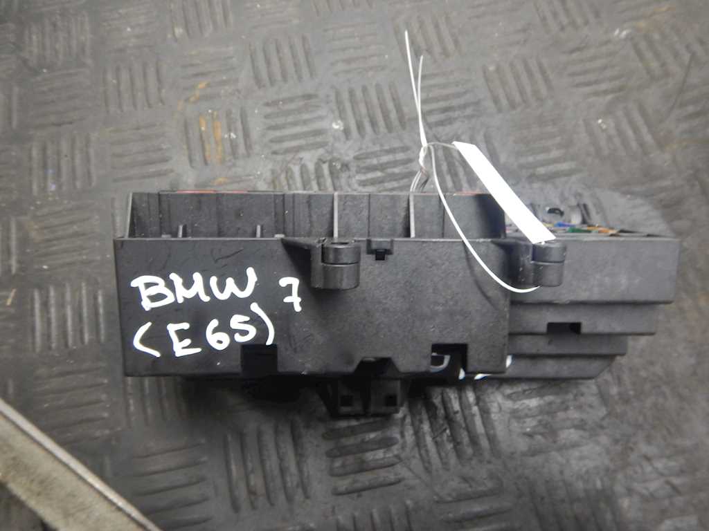 Датчик уровня в бачок омывателя BMW 7er 7 серия E65/E66 2001-2008