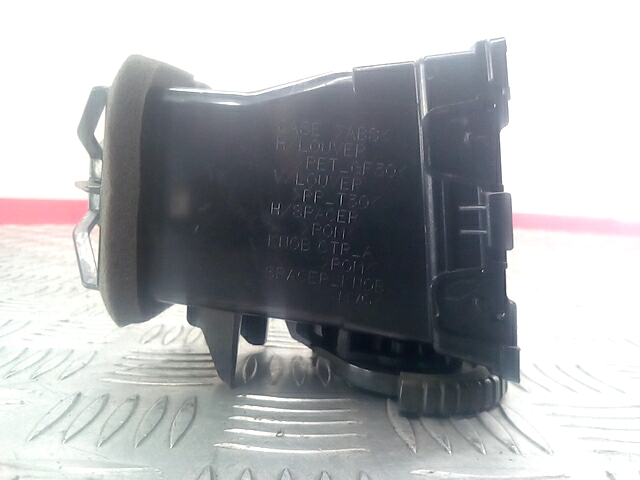 Дефлектор воздушный NISSAN X-Trail T30 2000-2007