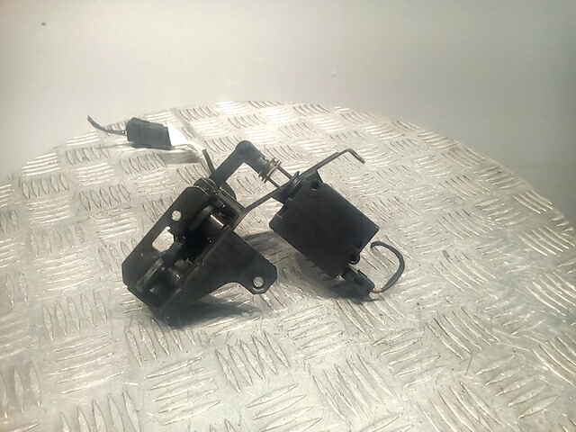 Замок заднего стекла BMW 5-Series (E39) (1995-2004)