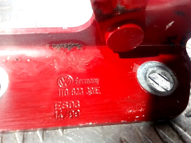 Петля капота левая/правая VOLKSWAGEN Caddy III 2004-2015