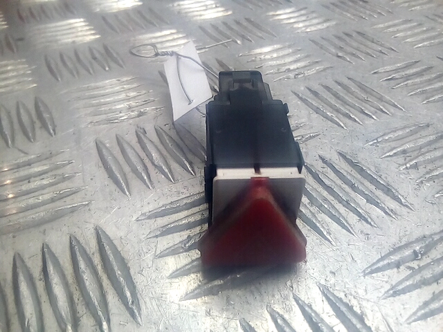 Кнопка аварийной сигнализации (аварийки) VOLKSWAGEN Transporter T5 2003-2015