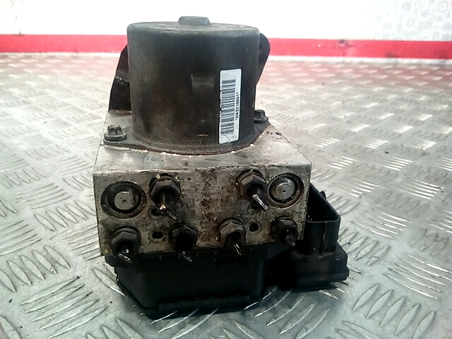 Блок ABS (насос) VOLKSWAGEN Passat B7 2011-2015