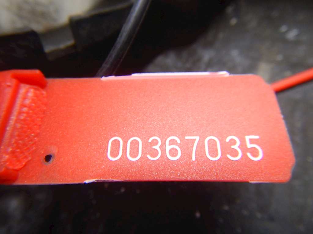 Лючок бензобака CHRYSLER Pacifica 2003-2008